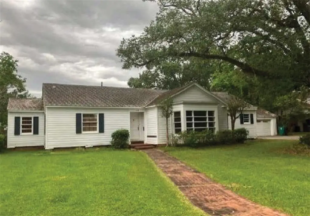 406 5th Street, Abbeville, LA 70510 - #1