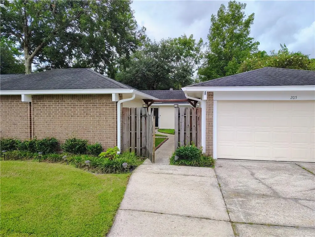 205 Lake Calcasieu Court, Slidell, LA 70461 - Image #1