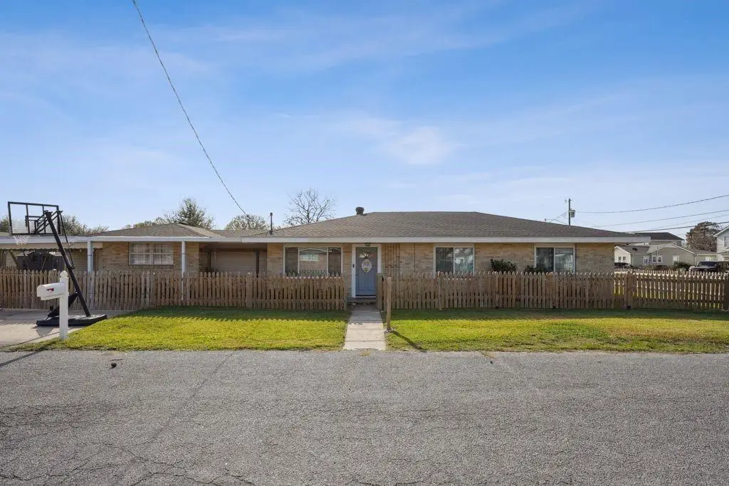 601 Farrington Drive, Marrero, LA 70072 - Image #1
