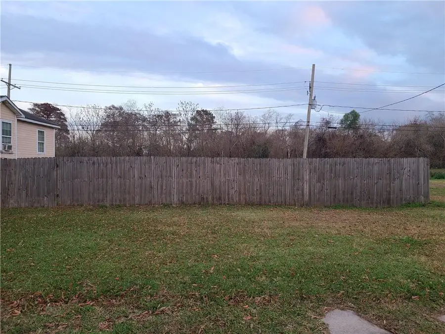 1005 Cougar Drive, Arabi, LA 70032 - Image #2