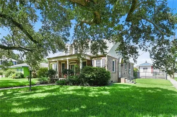 4976 Saint Roch Avenue, New Orleans, LA 70122
