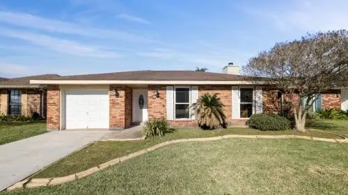 5165 Dueling Oaks Avenue, Marrero, LA 70072
