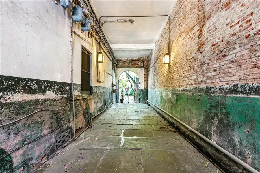 824 Royal Street, New Orleans, LA 70116 - Image #2