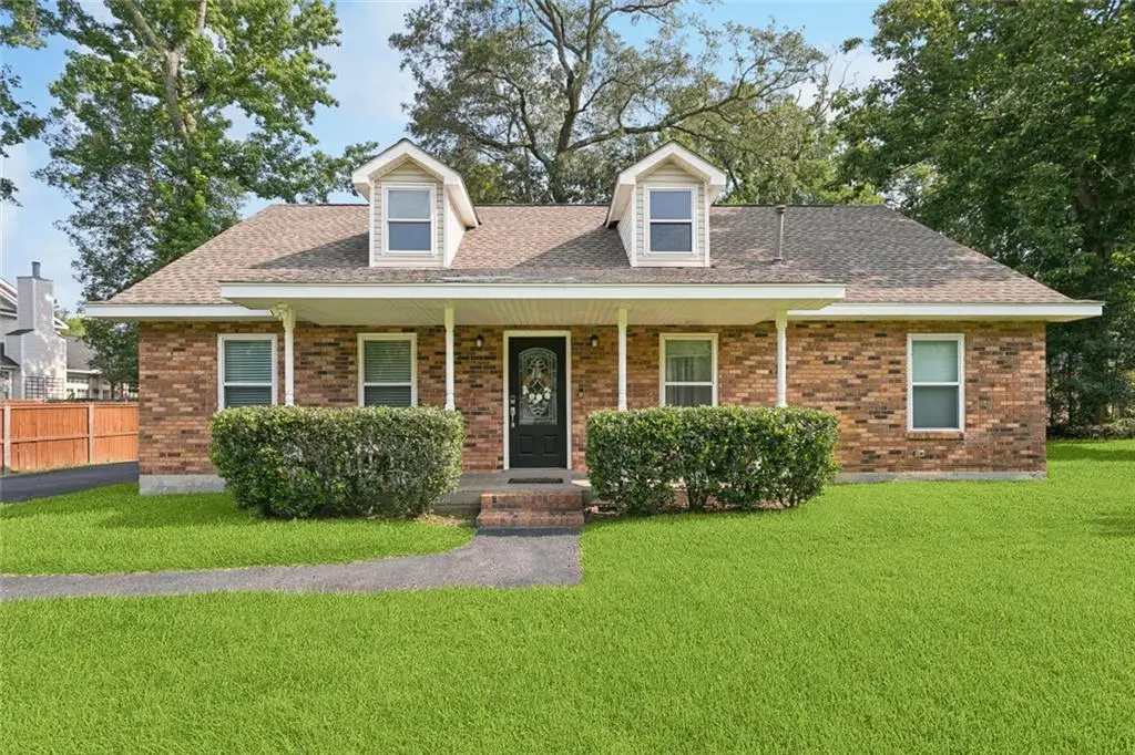 203 Willow Circle, Mandeville, LA 70471 - Image #1