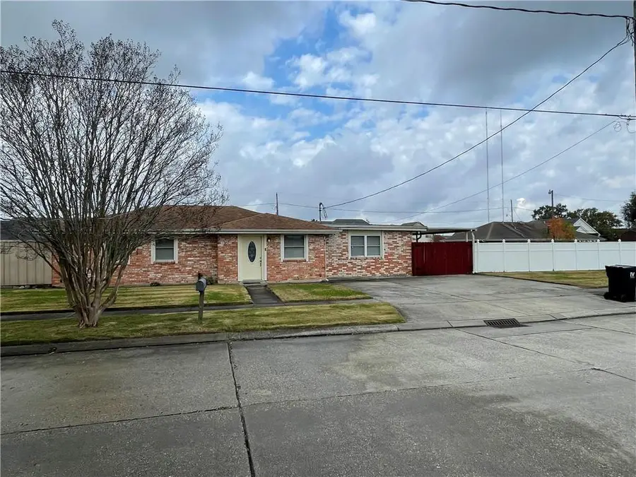 3504 Volpe Drive, Chalmette, LA 70043 - #3