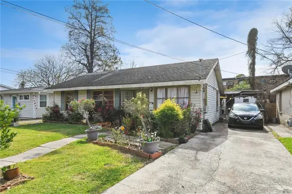 1016 Aquavit Street, Gretna, LA 70053