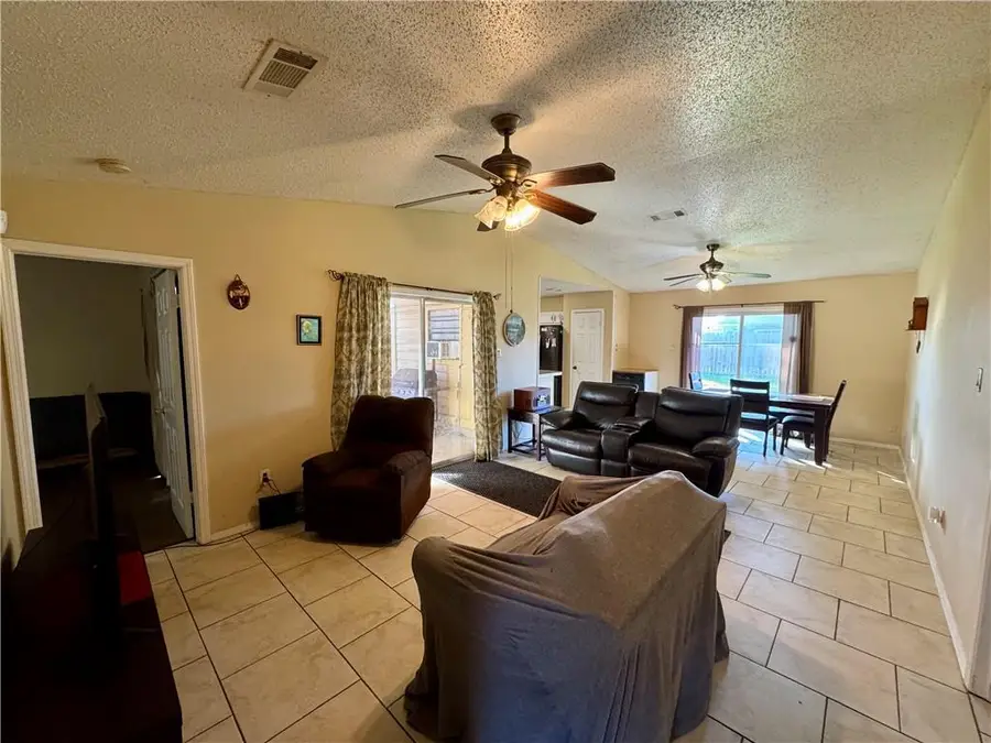 2424 Park Place Drive, Gretna, LA 70056 - Image #3