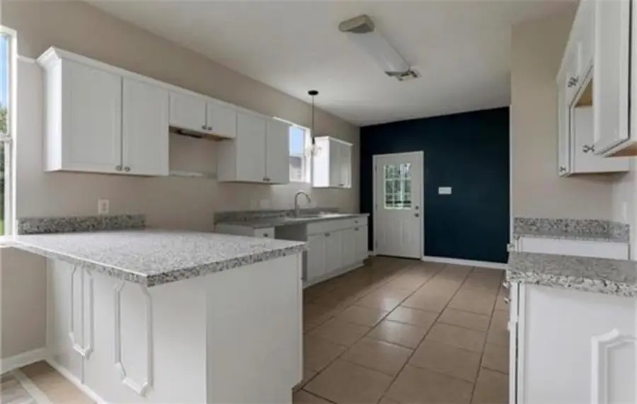 5830 Florida Avenue, New Orleans, LA 70117 - #2