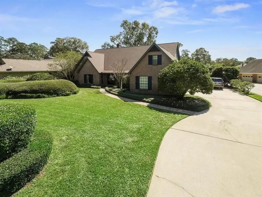 105 W Ruelle Drive, Mandeville, LA 70471 - #2