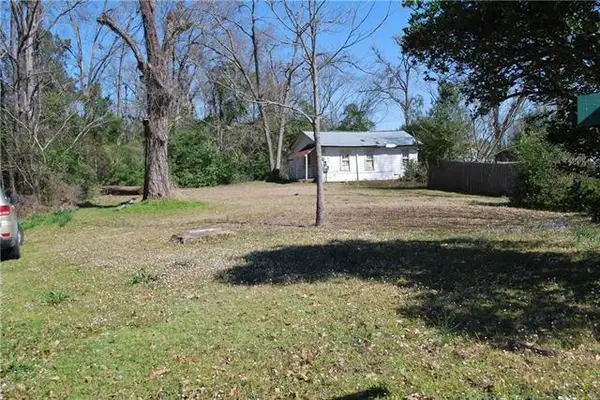 203 E Elm Street, Winnfield, LA 71483