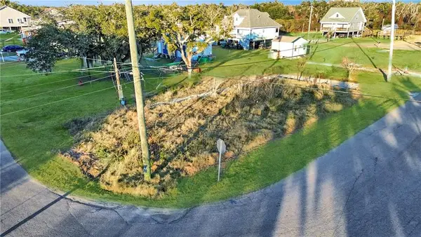 5166 Kenal Road, Lafitte, LA 70067