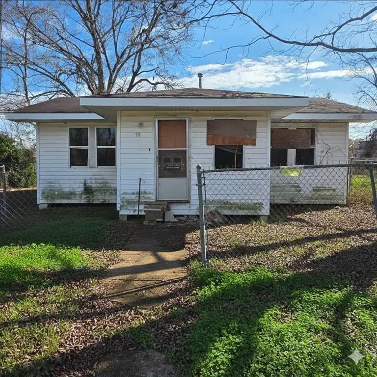 711 Woodard Street, Alexandria, LA 71302 - Image #1
