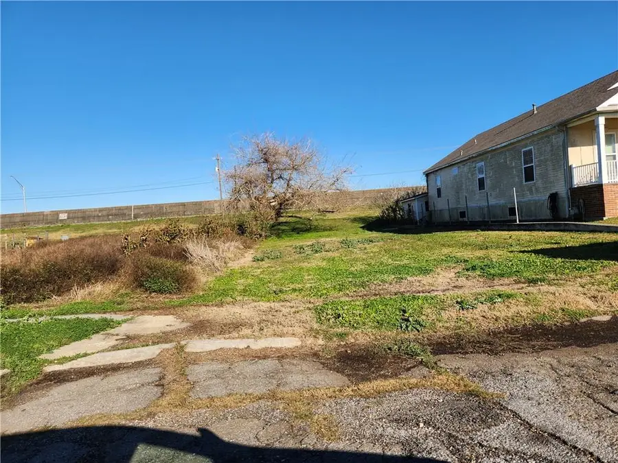 6507 Pauline Drive, New Orleans, LA 70126 - Image #2