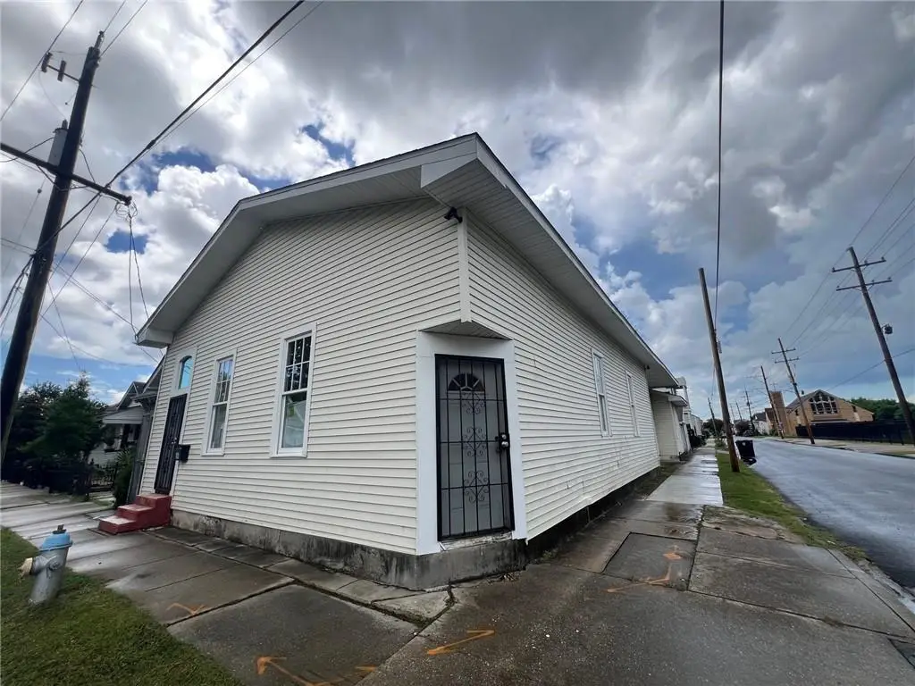 3701 Baronne Street, New Orleans, LA 70115 - Image #1