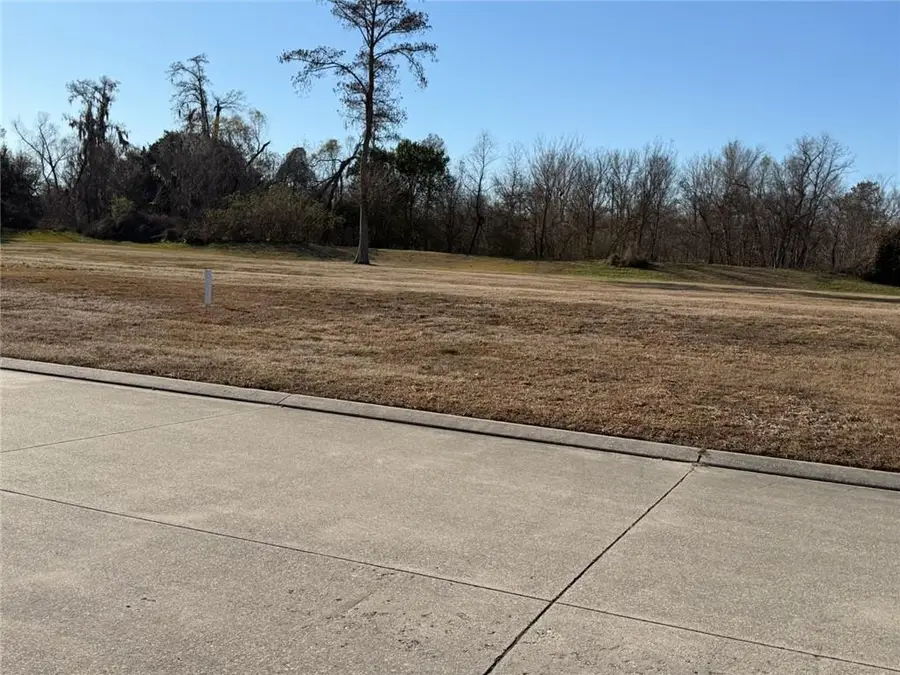 8 Island Club Court, New Orleans, LA 70131 - Image #2