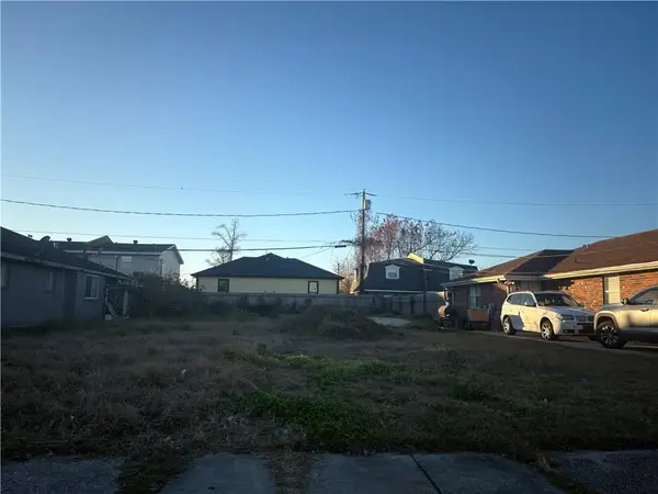 3722 Shangri La Drive, Chalmette, LA 70043