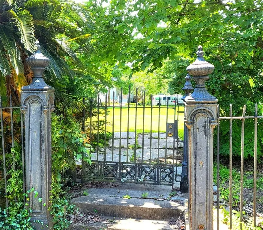 2116 Napoleon Avenue, New Orleans, LA 70115 - Image #3