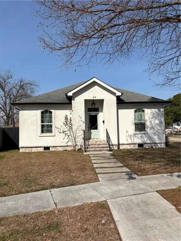 64 W Chalmette Circle, Chalmette, LA 70043