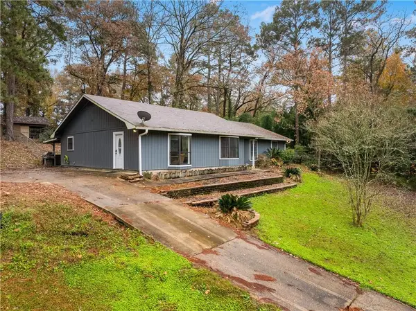 950 Stones Way Drive, Pineville, LA 71360