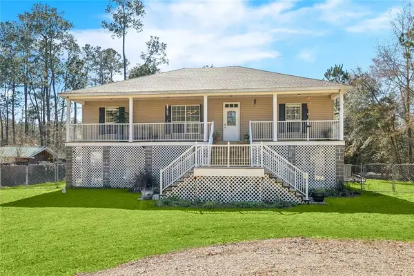 28584 Lake Drive, Lacombe, LA 70445