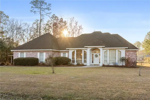 61325 Queen Anne Drive, Lacombe, LA 70445