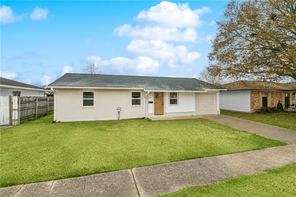 660 Grovewood Drive, Gretna, LA 70056