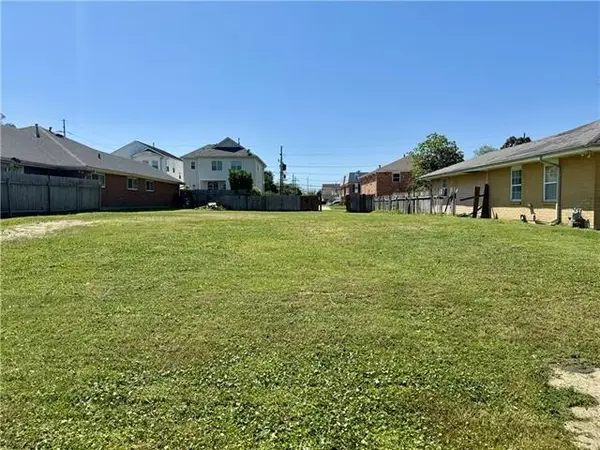 6614-16 Avenue B, New Orleans, LA 70124