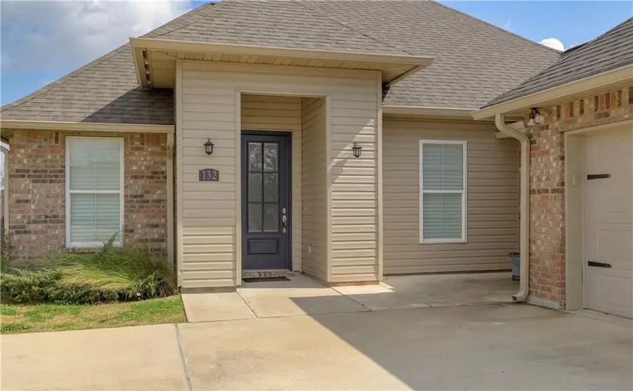 132 W Lakes Boulevard, Alexandria, LA 71303 - #3