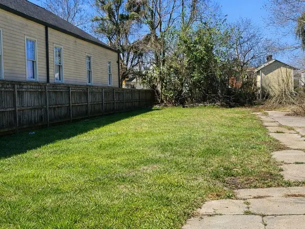 1524 Piety Street, New Orleans, LA 70117