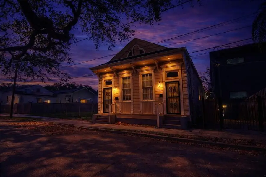 2117 19 Danneel Street, New Orleans, LA 70113 - #2