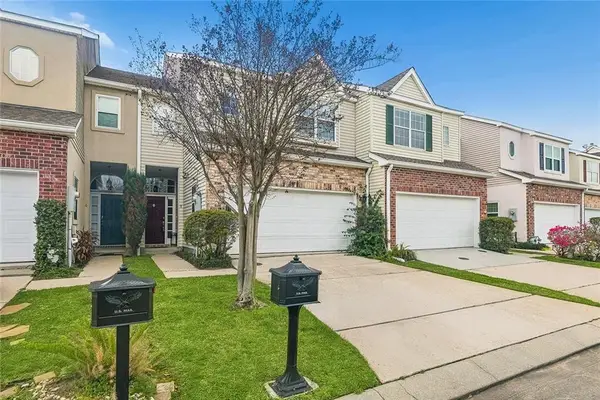 8 E Nouveau Lane, Metairie, LA 70003