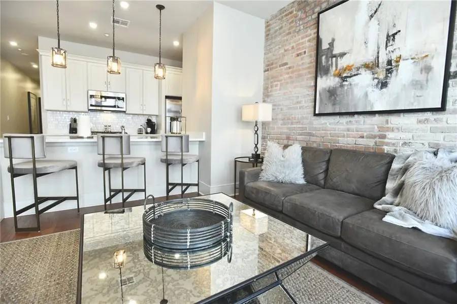 614 Baronne Street #303, New Orleans, LA 70113 - #3