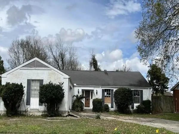 2207 N Von Braun Court, Harvey, LA 70058