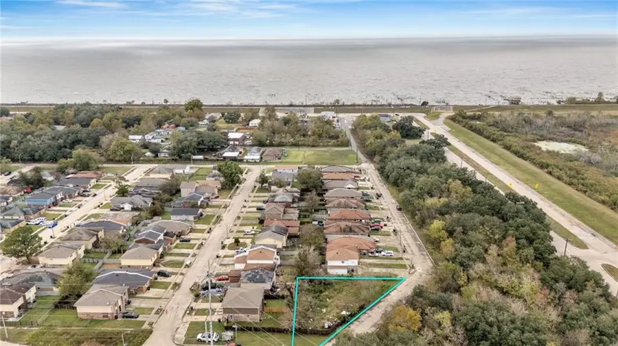 1 Venice Boulevard, New Orleans, LA 70128 - #2