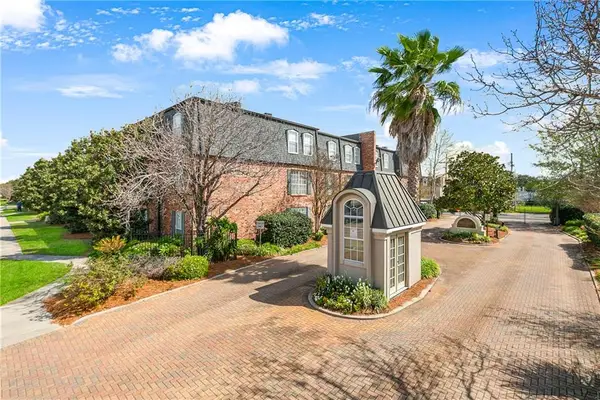 2511 Metairie Lawn Drive #316, Metairie, LA 70002