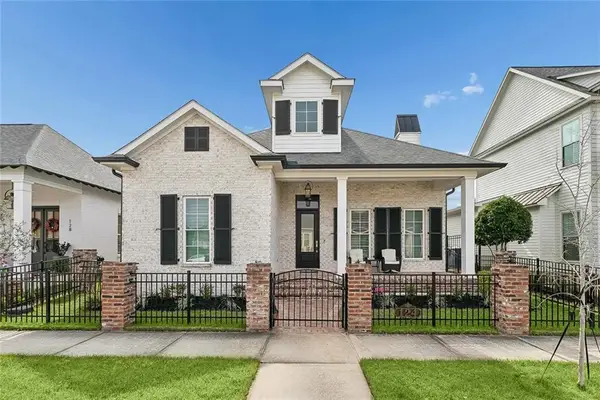 124 Bay Tree Manor Drive, Covington, LA 70433
