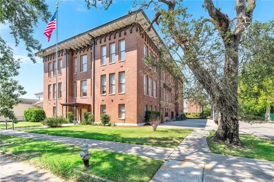 3601 Camp Street #305, New Orleans, LA 70115 - #2
