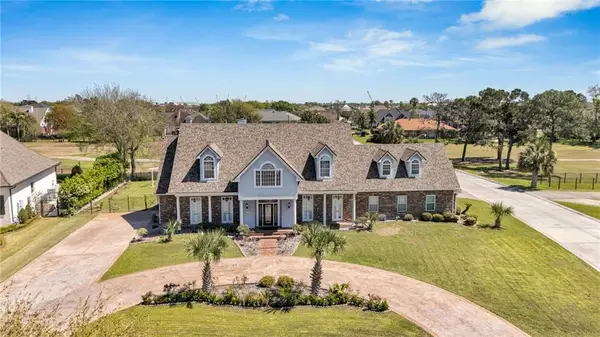 3633 Lake Michel Court, Gretna, LA 70056