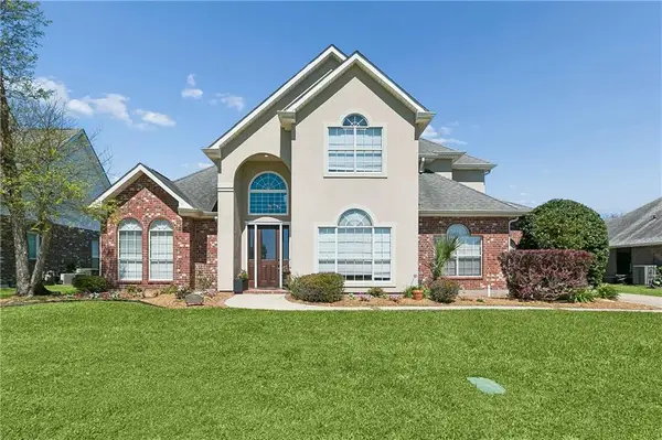 209 Poinsettia Drive, Belle Chasse, LA 70037