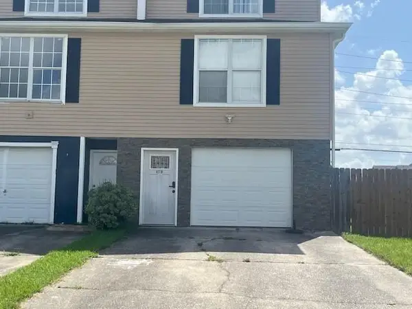 67 Carriage Lane #B, Destrehan, LA 70047