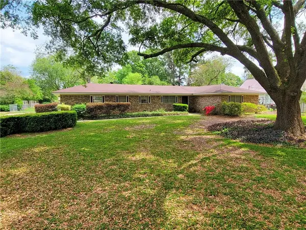 1511 E Lakeshore Drive, Natchitoches, LA 71457