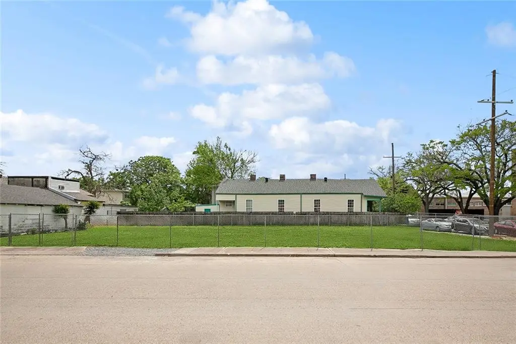 8539 Green Street, New Orleans, LA 70118 - #1