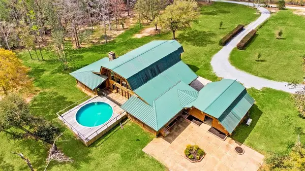 7190 Paradise Road, Kiln, MS 39556