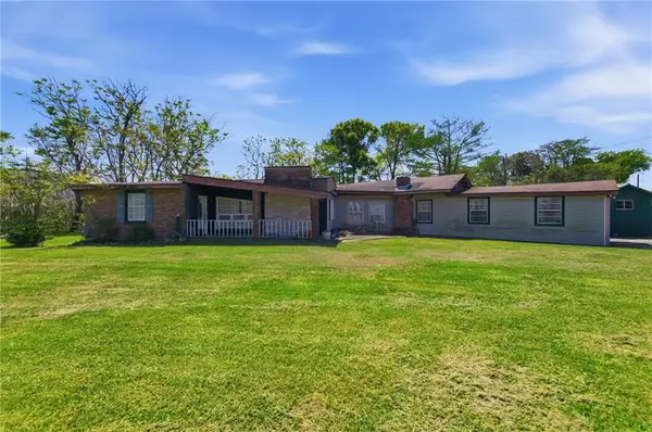 101 & 103 Q Street, Belle Chasse, LA 70037