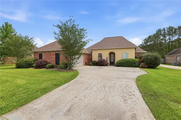 38606 Red Bud Lane, Denham Springs, LA 70706