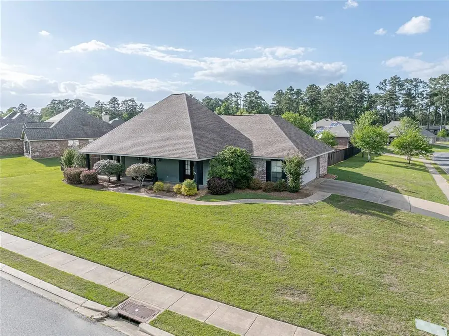 100 Iberia Lane, Pineville, LA 71360 - #2
