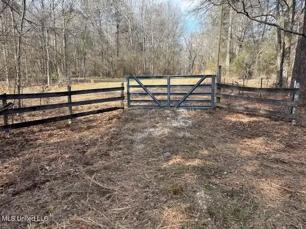 Hwy 438, Franklinton, LA 70438