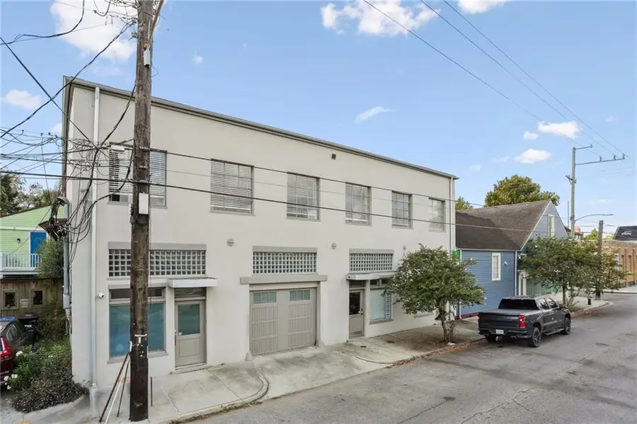 3308 Burgundy Street, New Orleans, LA 70117 - #2