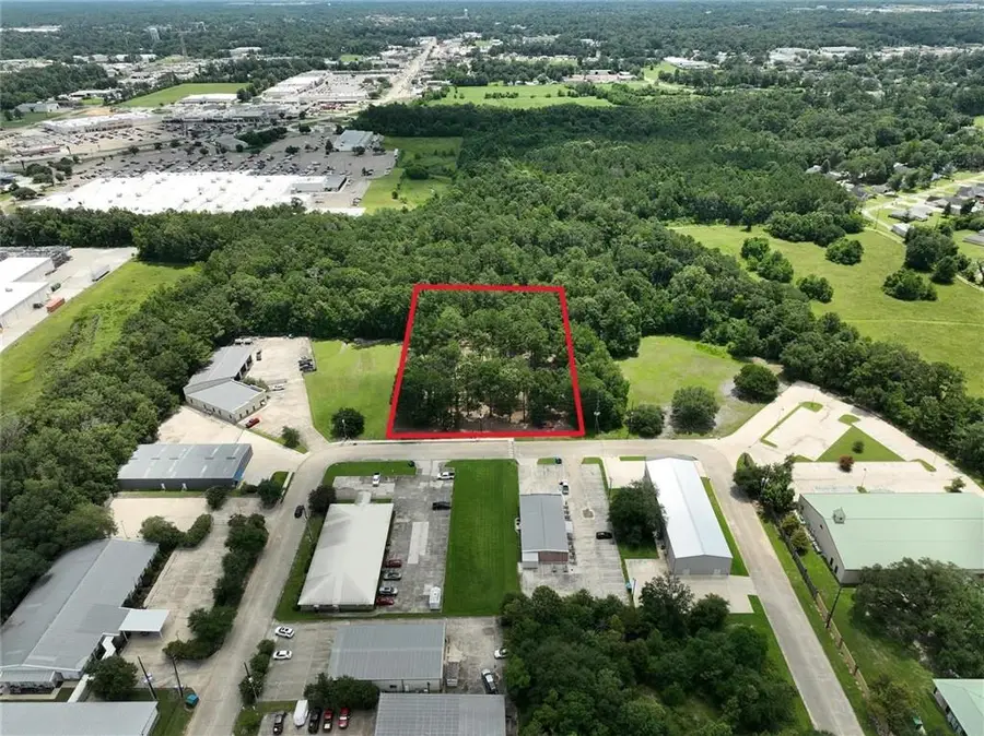 131/133 Robin Hood Drive, Hammond, LA 70403 - #3