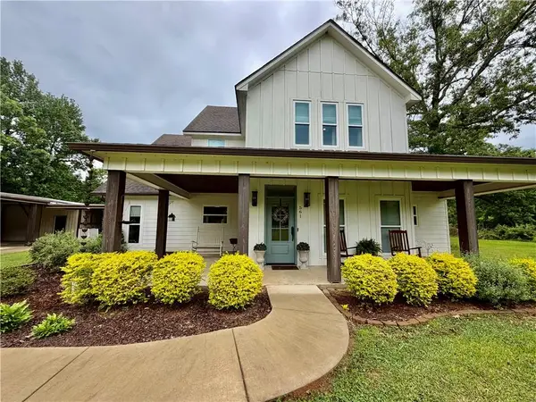 561 Hooper Road, Deville, LA 71328